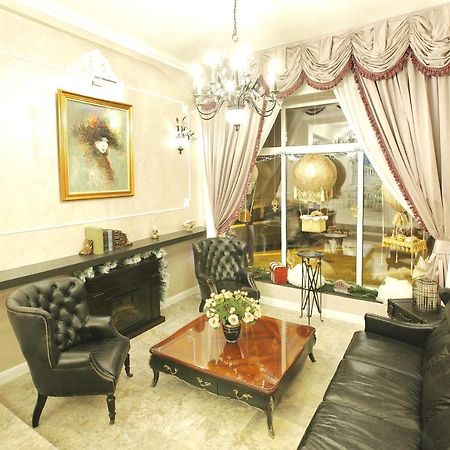 Excelsior Boutique Hotel Сіная Екстер'єр фото