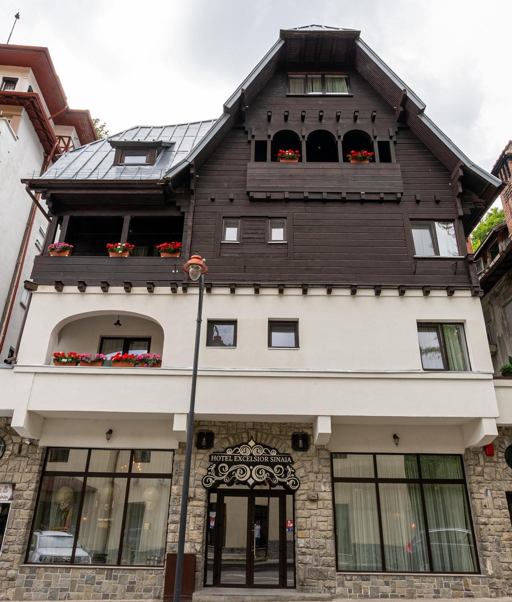 Excelsior Boutique Hotel Сіная Екстер'єр фото