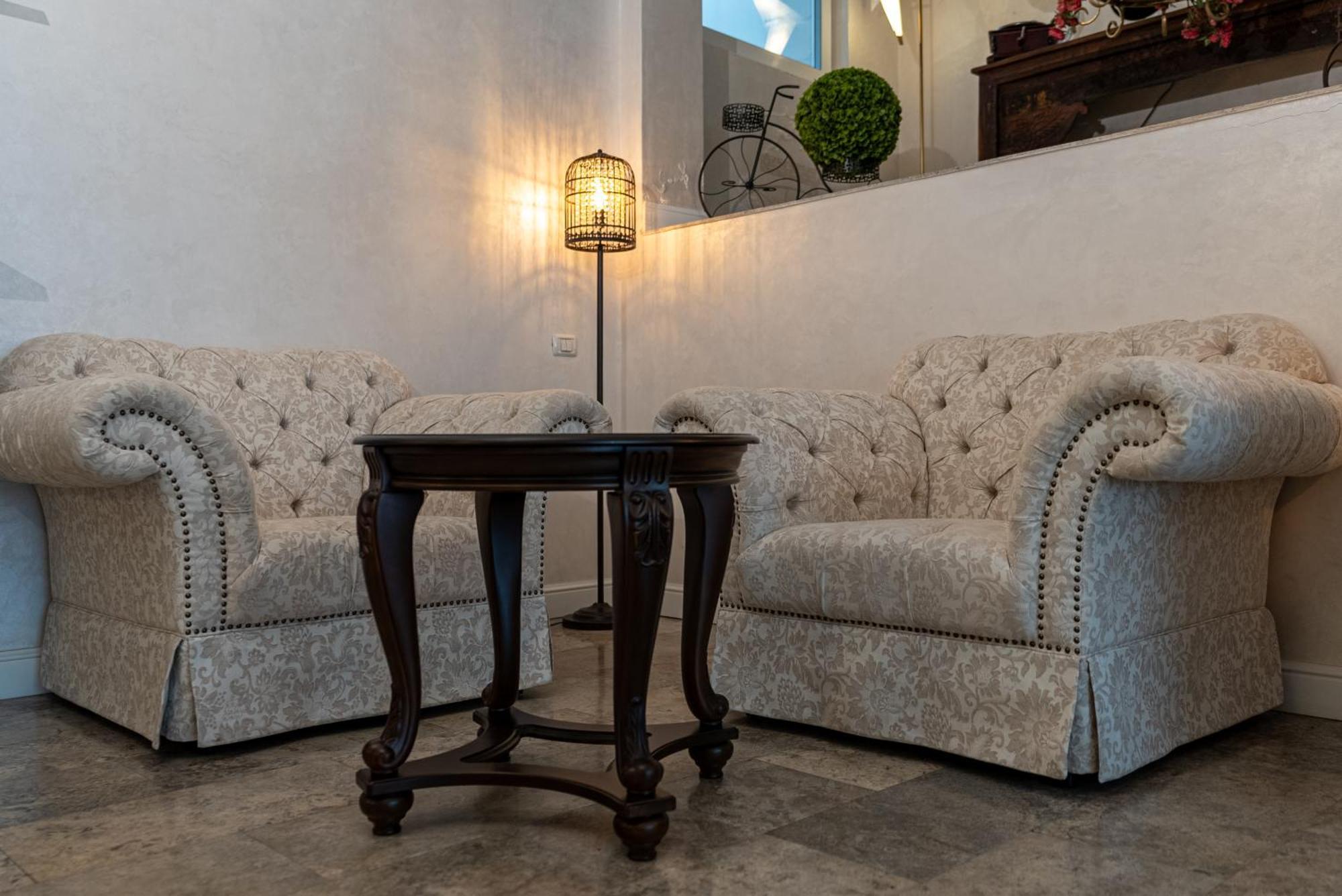 Excelsior Boutique Hotel Сіная Екстер'єр фото