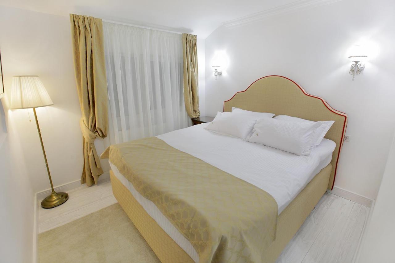 Excelsior Boutique Hotel Сіная Екстер'єр фото
