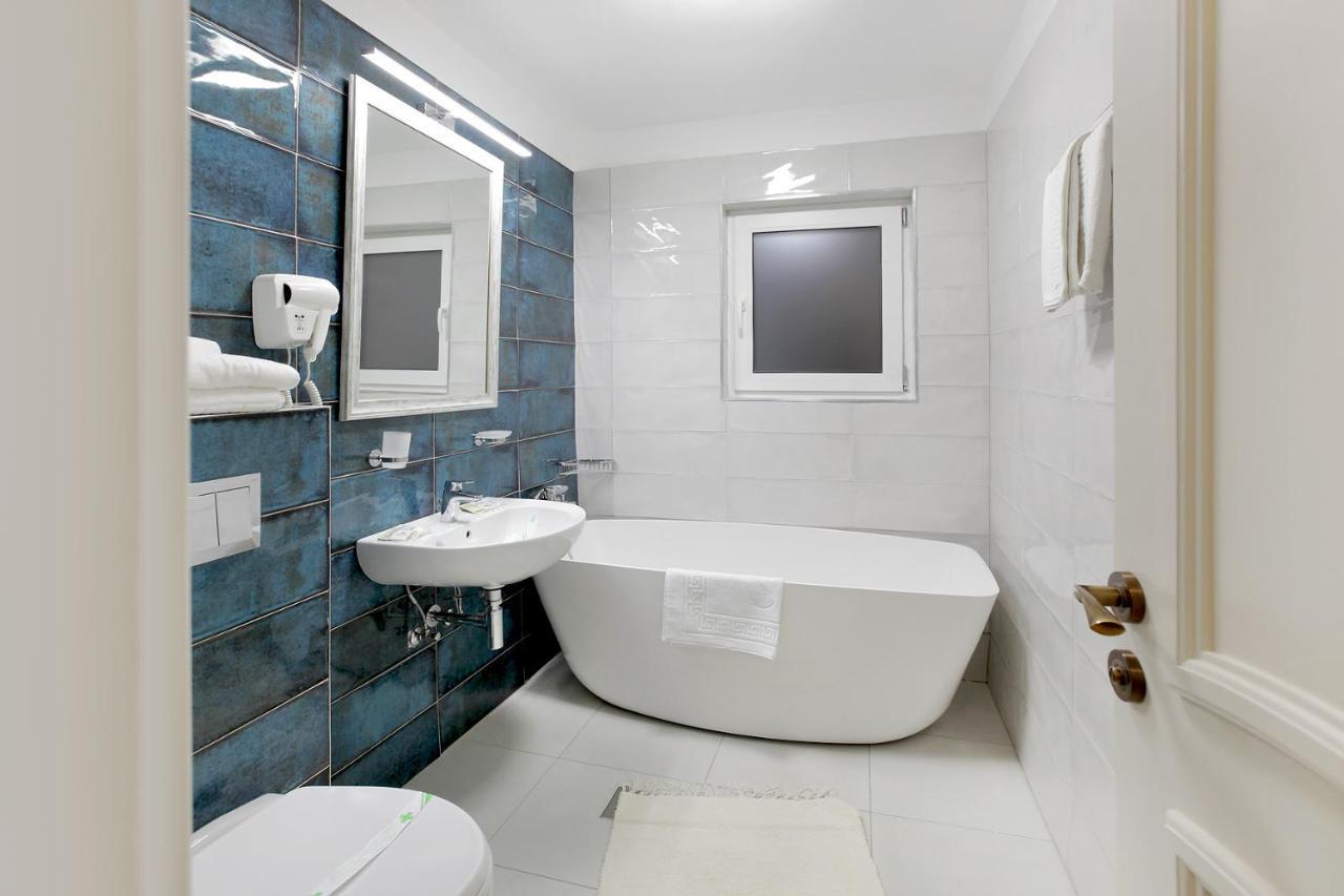 Excelsior Boutique Hotel Сіная Екстер'єр фото
