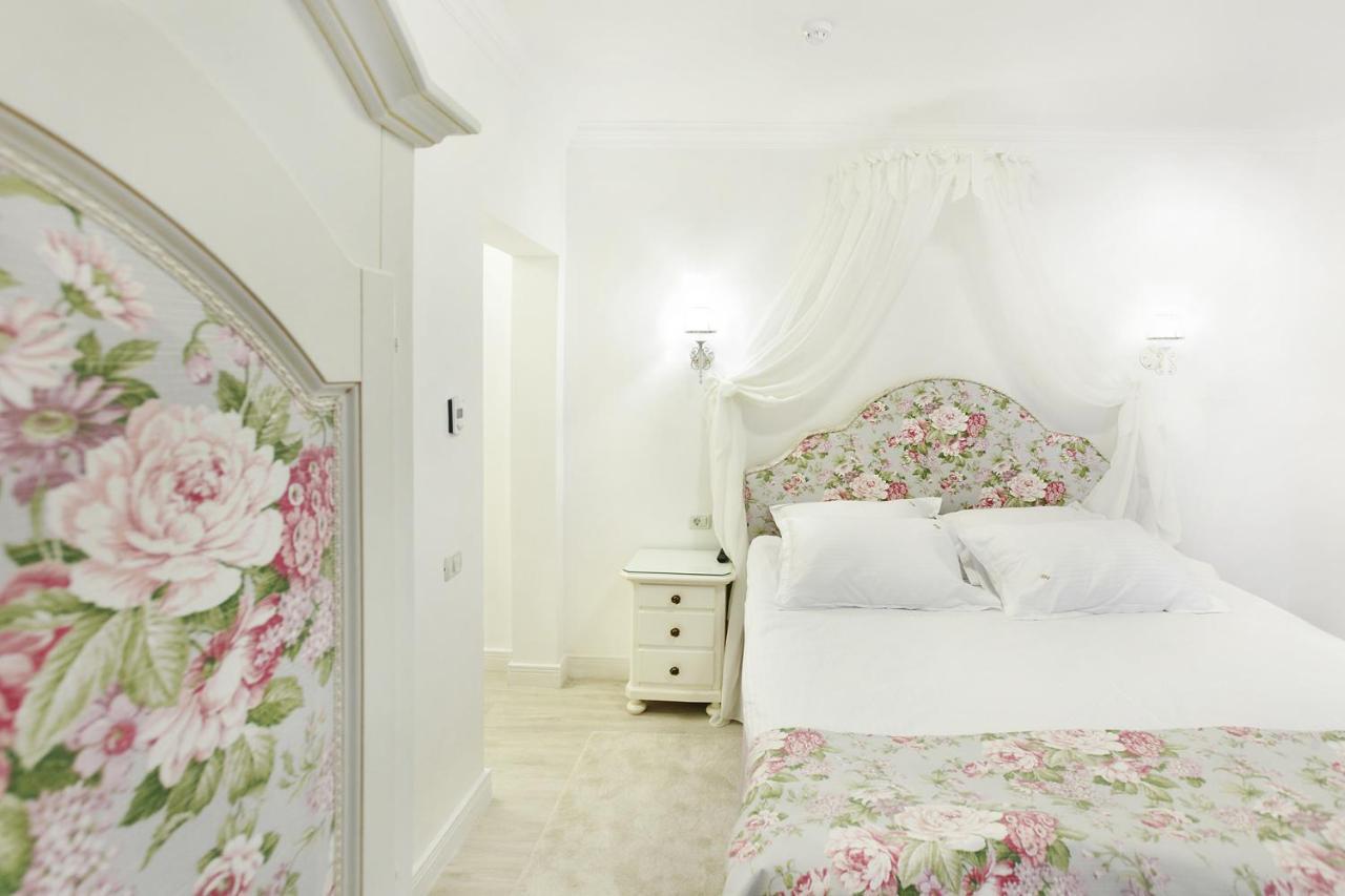 Excelsior Boutique Hotel Сіная Екстер'єр фото